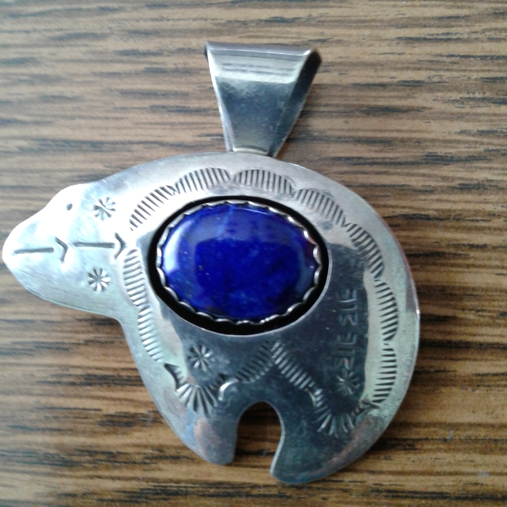 Vintage Navajo Native American Lapis Bear Pendant